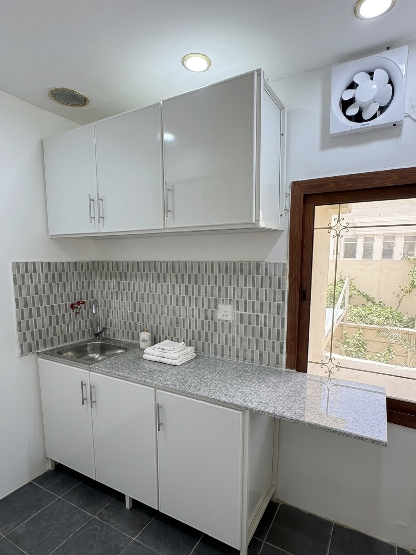 hazm al Markhiya studio for rent  - Photo 4